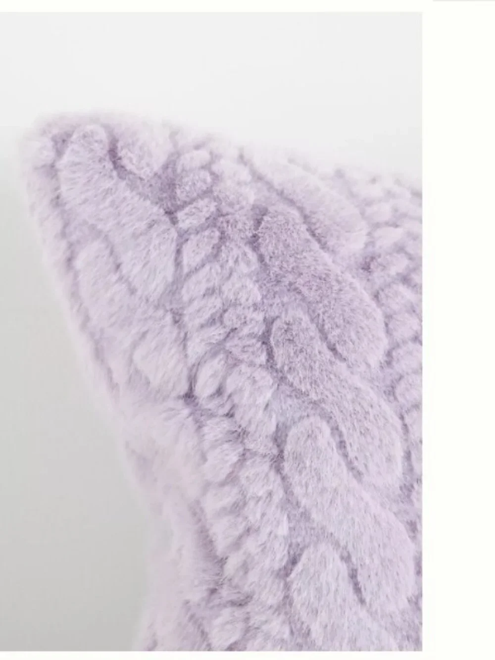 Anthropologie Faux Fur Cable-Knit  Sweater Pillow in Lavender 18” x 18” – NWT